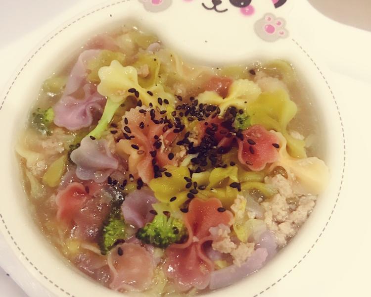 好吃又好看的宝宝果蔬蝴蝶面🥘