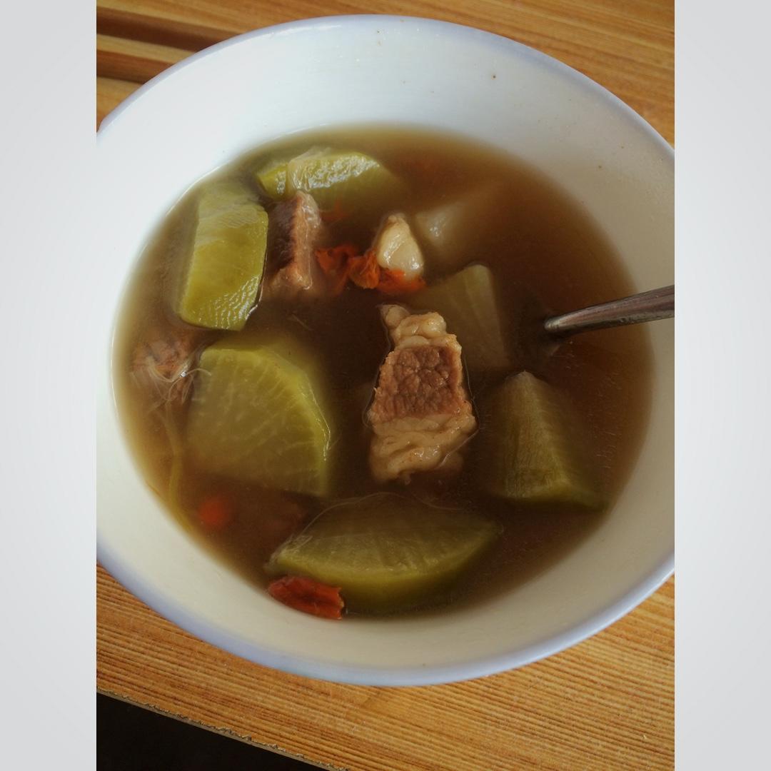 牛肉炖萝卜