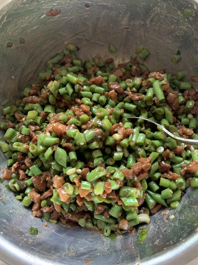 豆角酱肉包子