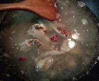 【纯原创】白蟹丝瓜美极鲜汤的做法 步骤4