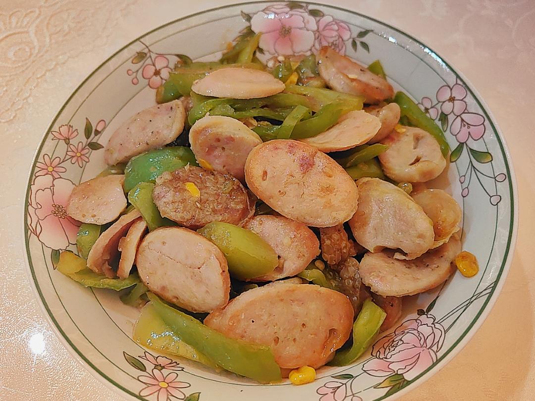 青椒土豆炒肉肠