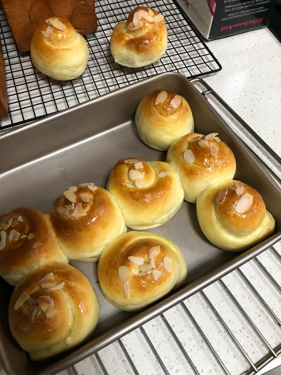 脆底蜂蜜小面包