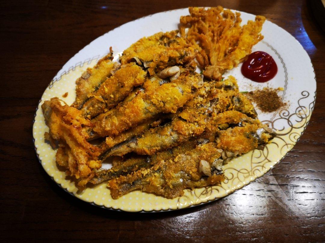 酥炸多春鱼