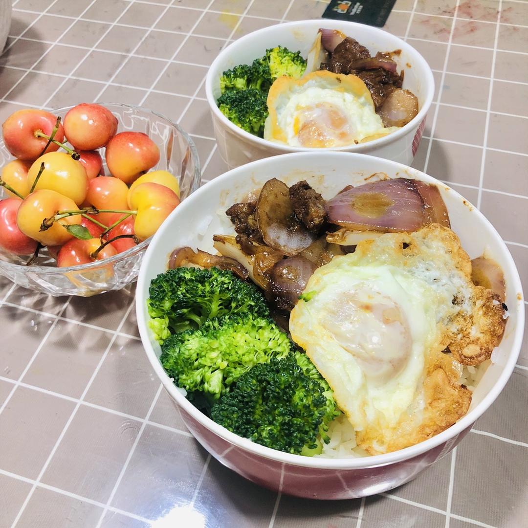 日式肥牛饭