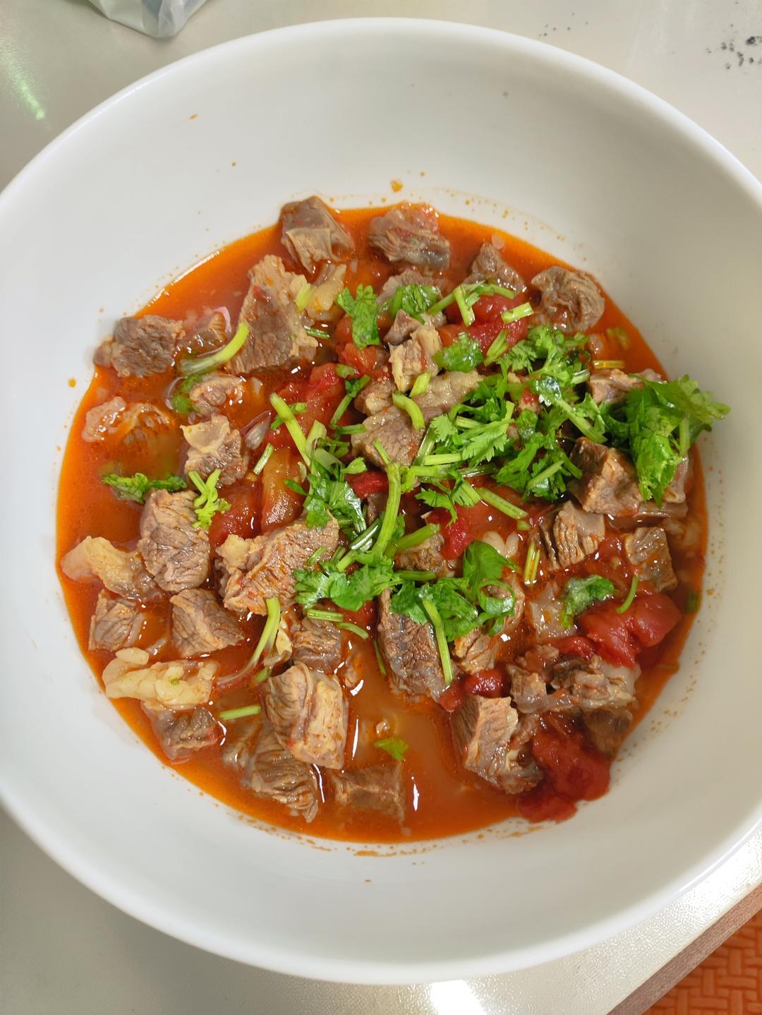 西红柿炖牛肉（电饭锅版）