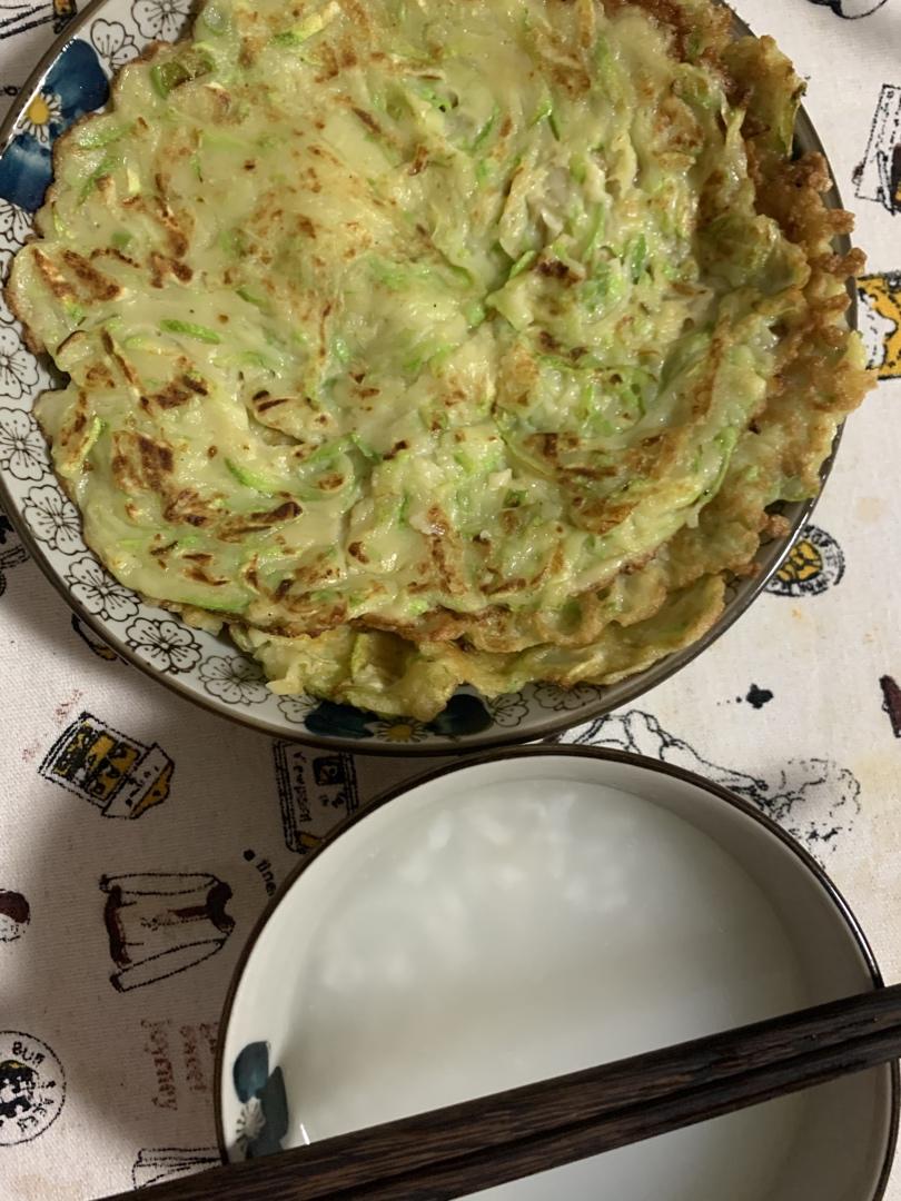 脆脆糯糯的西葫芦丝煎饼