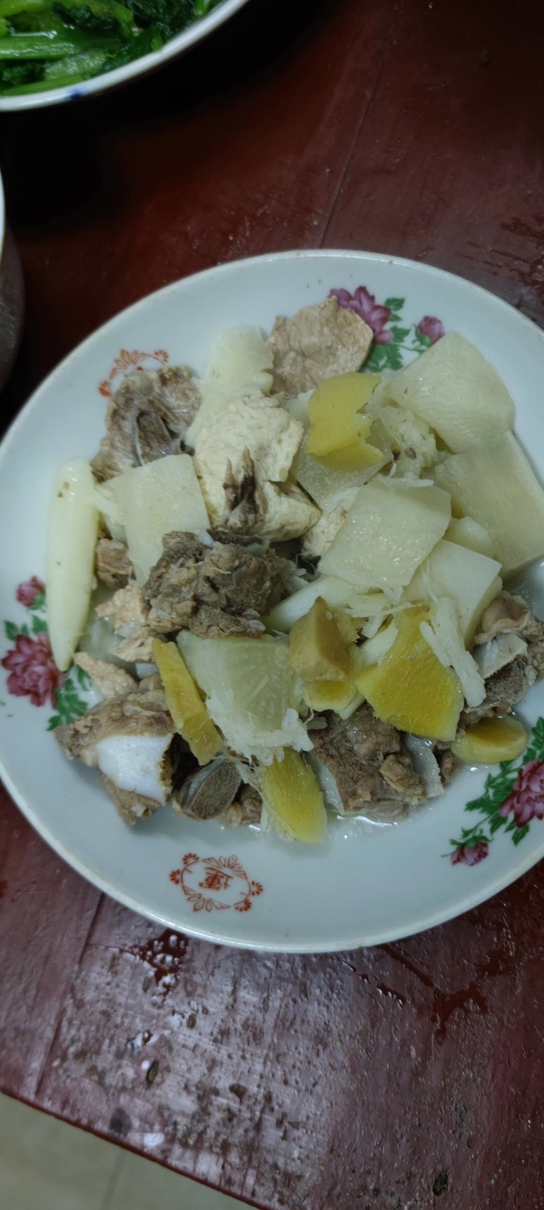 全家都爱喝的淮山排骨汤