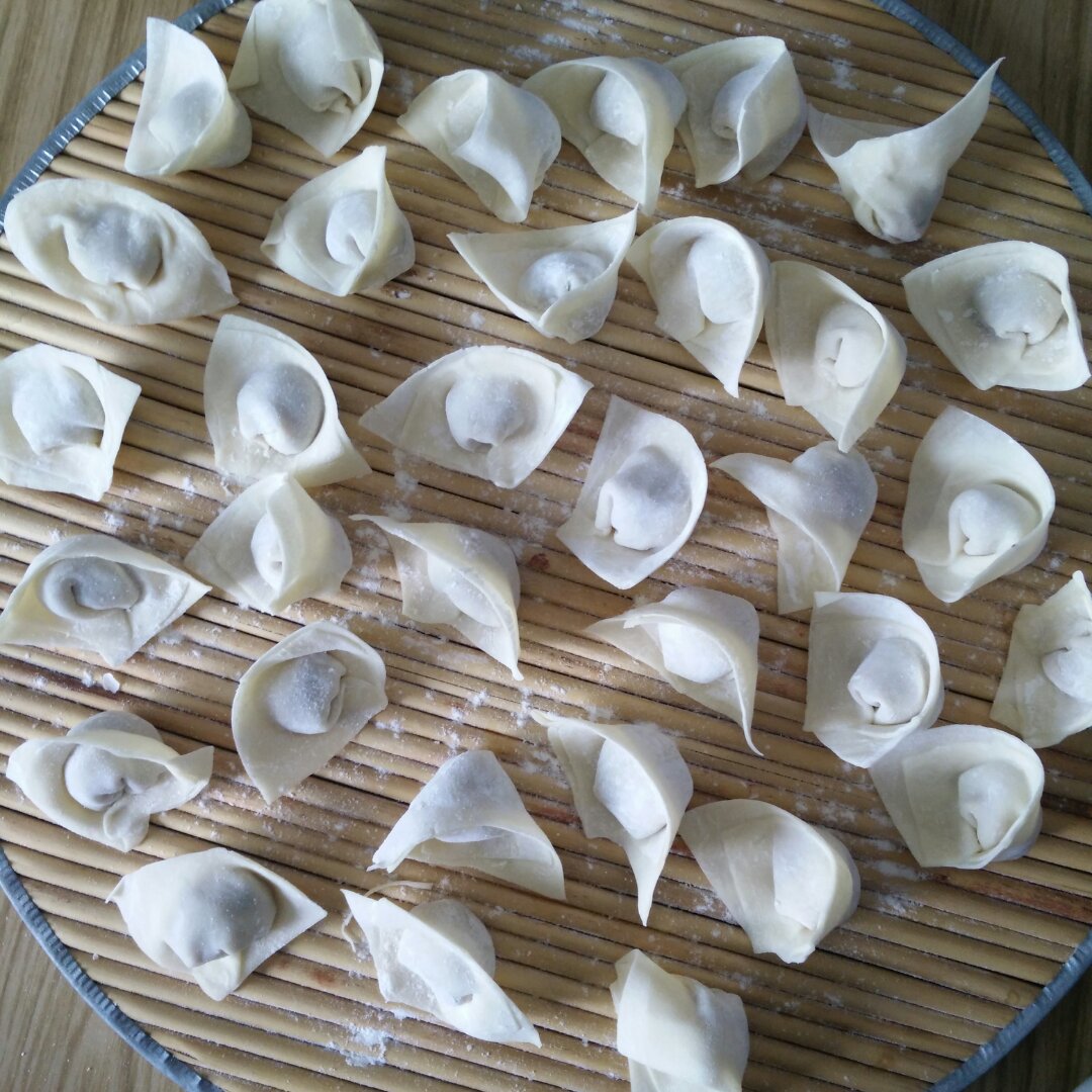 云吞的制作步骤（元宝）
