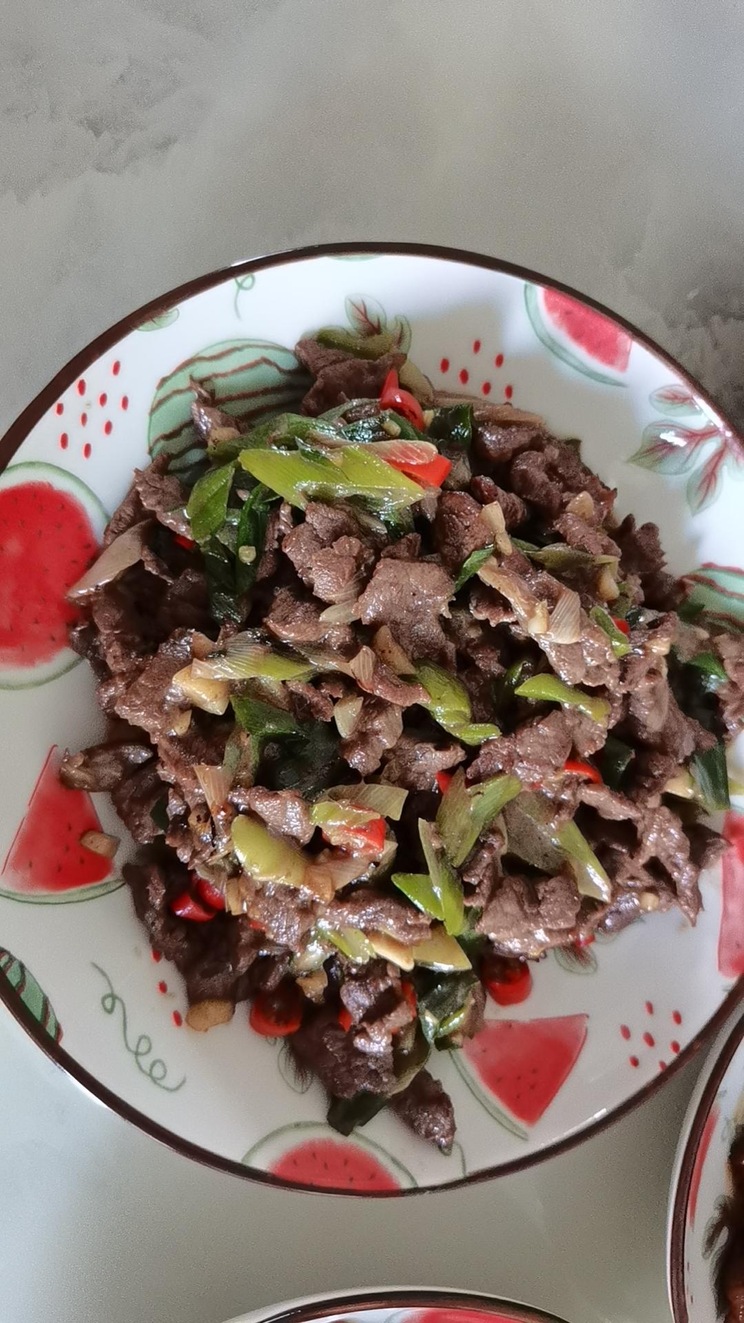 超快手超下饭的葱爆牛肉