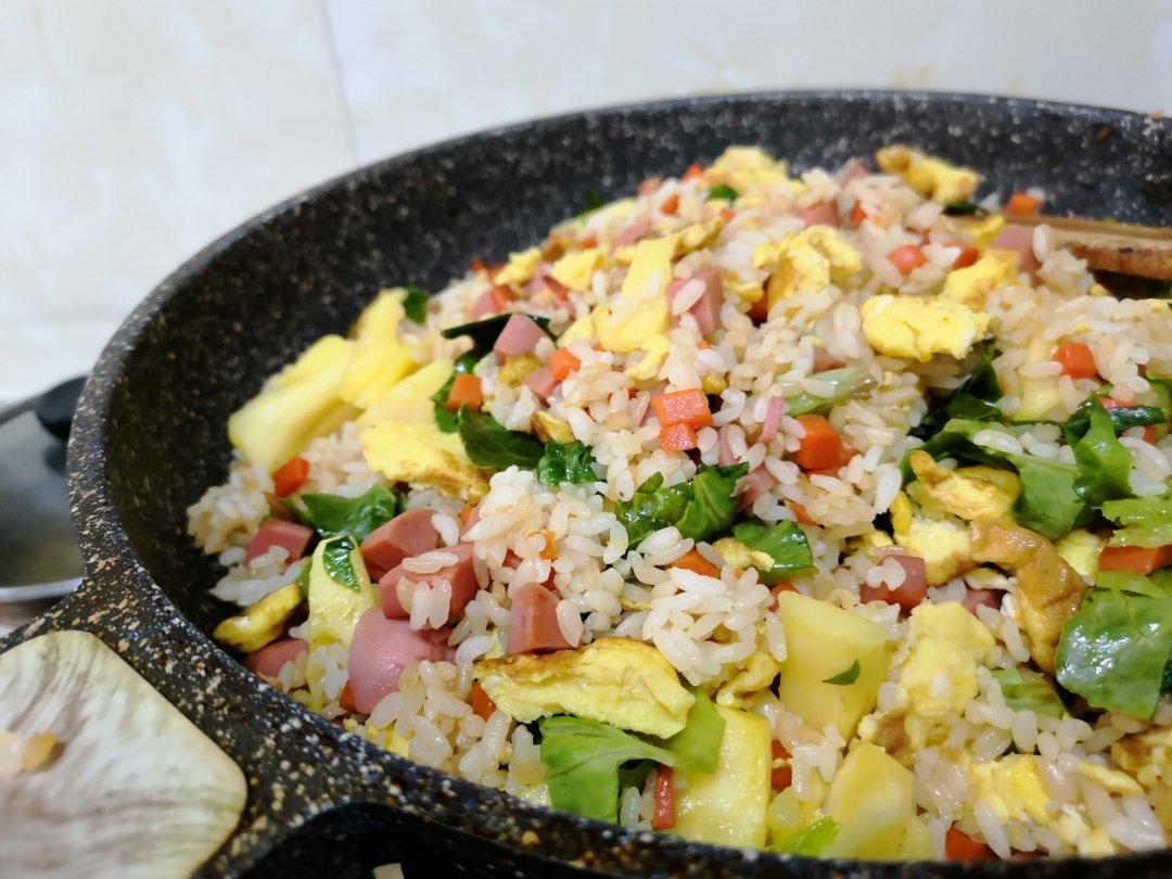 菠萝蛋炒饭