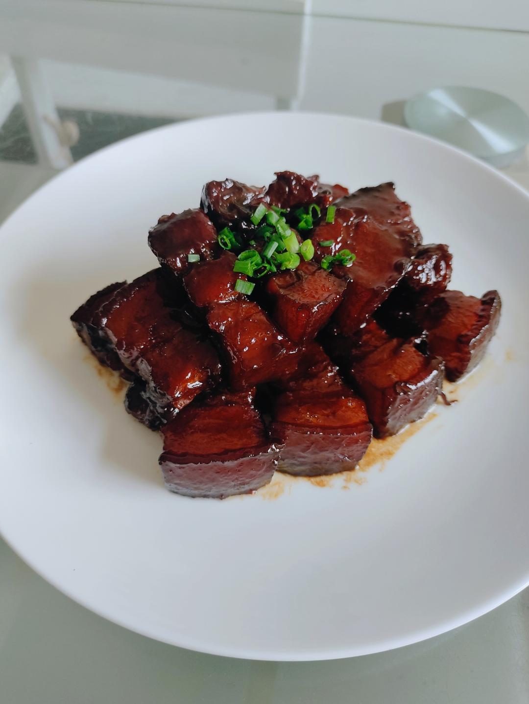 腐乳汁红烧肉-好吃不腻入口即化