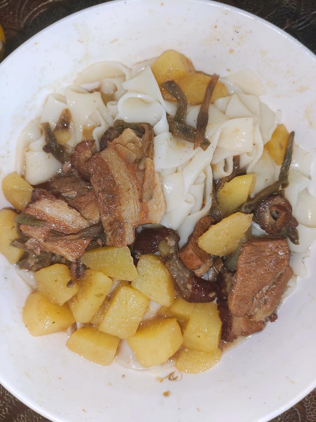 红烧肉面