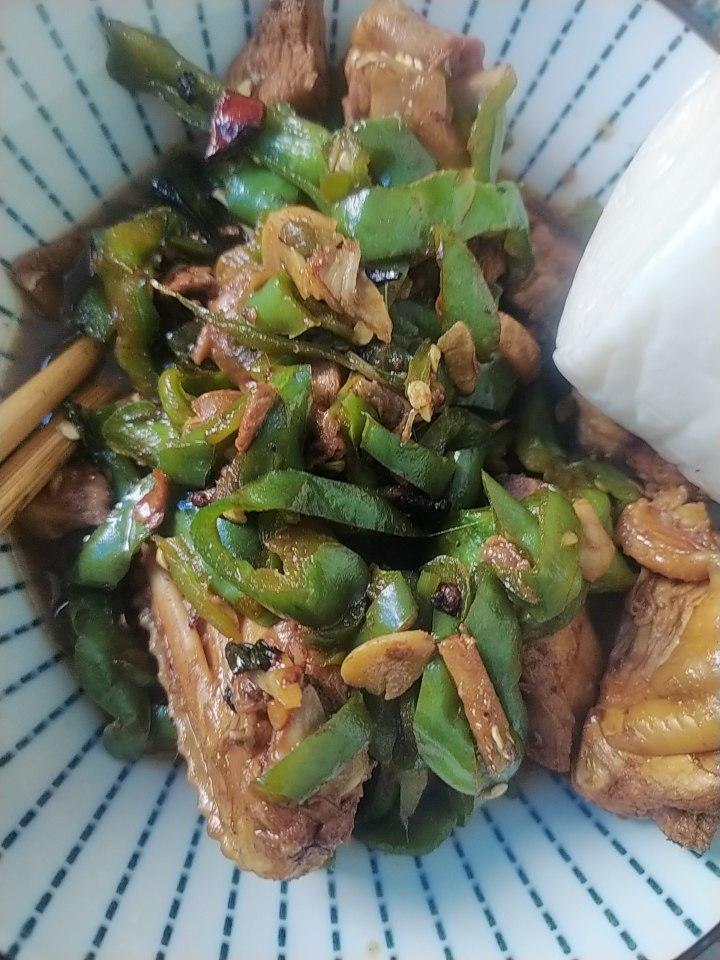 辣椒炒鸡（临沂家常）