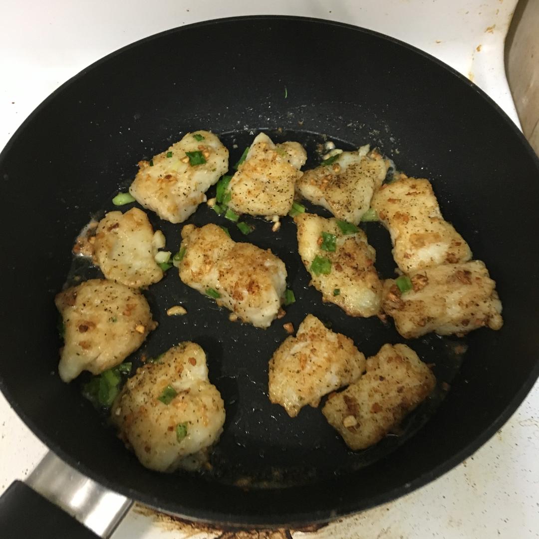 鲜嫩煎鳕鱼排