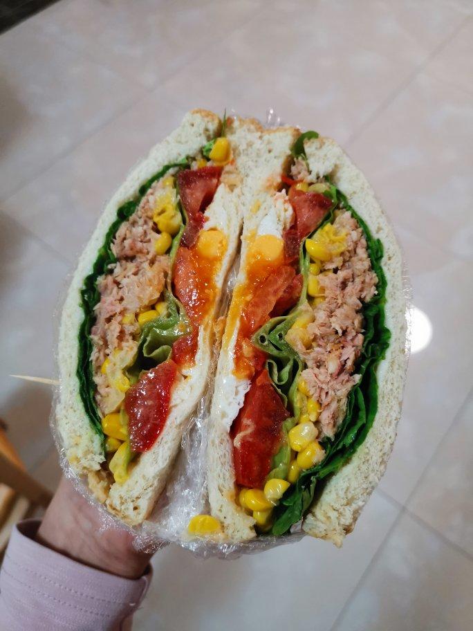 金枪鱼减脂饱腹三明治