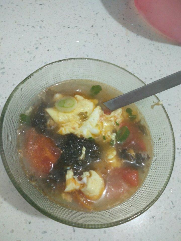 番茄紫菜鸡蛋汤
