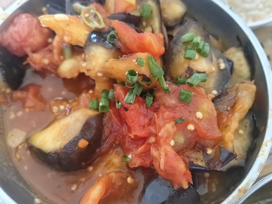 5分钟快手下饭菜#番茄炒茄子🍅番茄家族