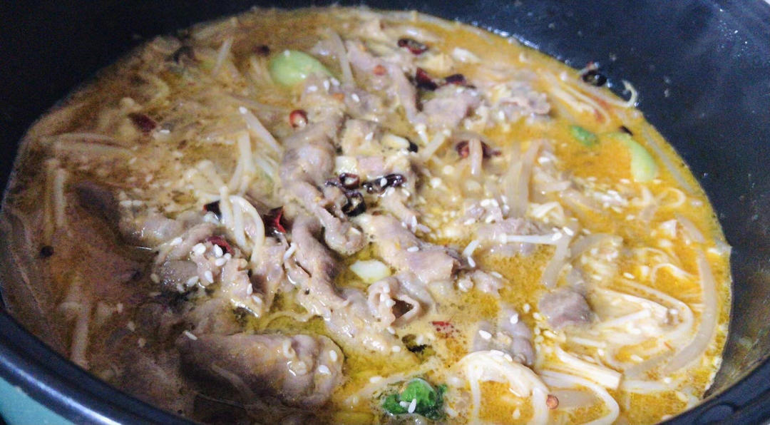 鲜爽酸汤肥牛宽粉