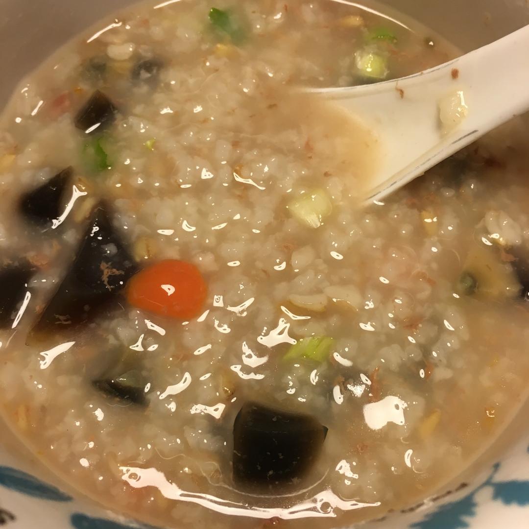 皮蛋牛肉粥