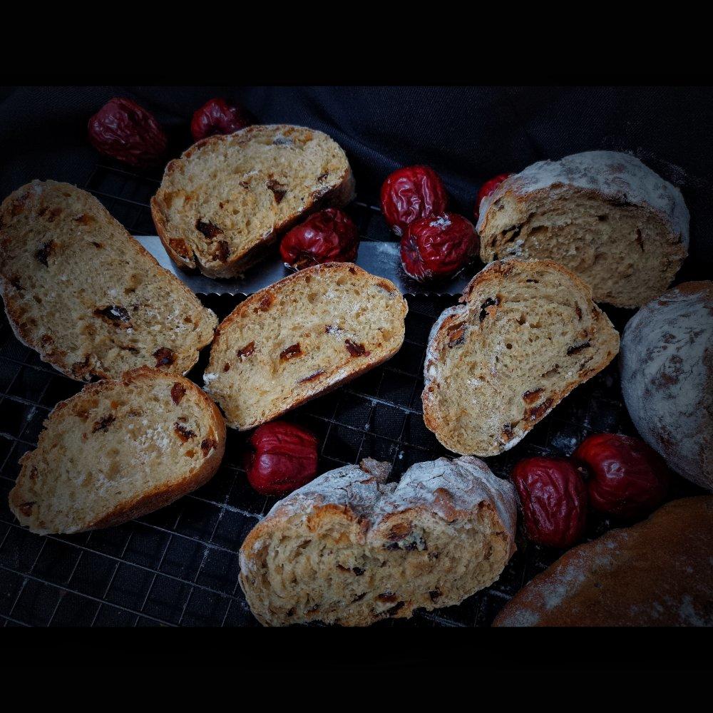 红枣胚芽软欧---负担小小的面包