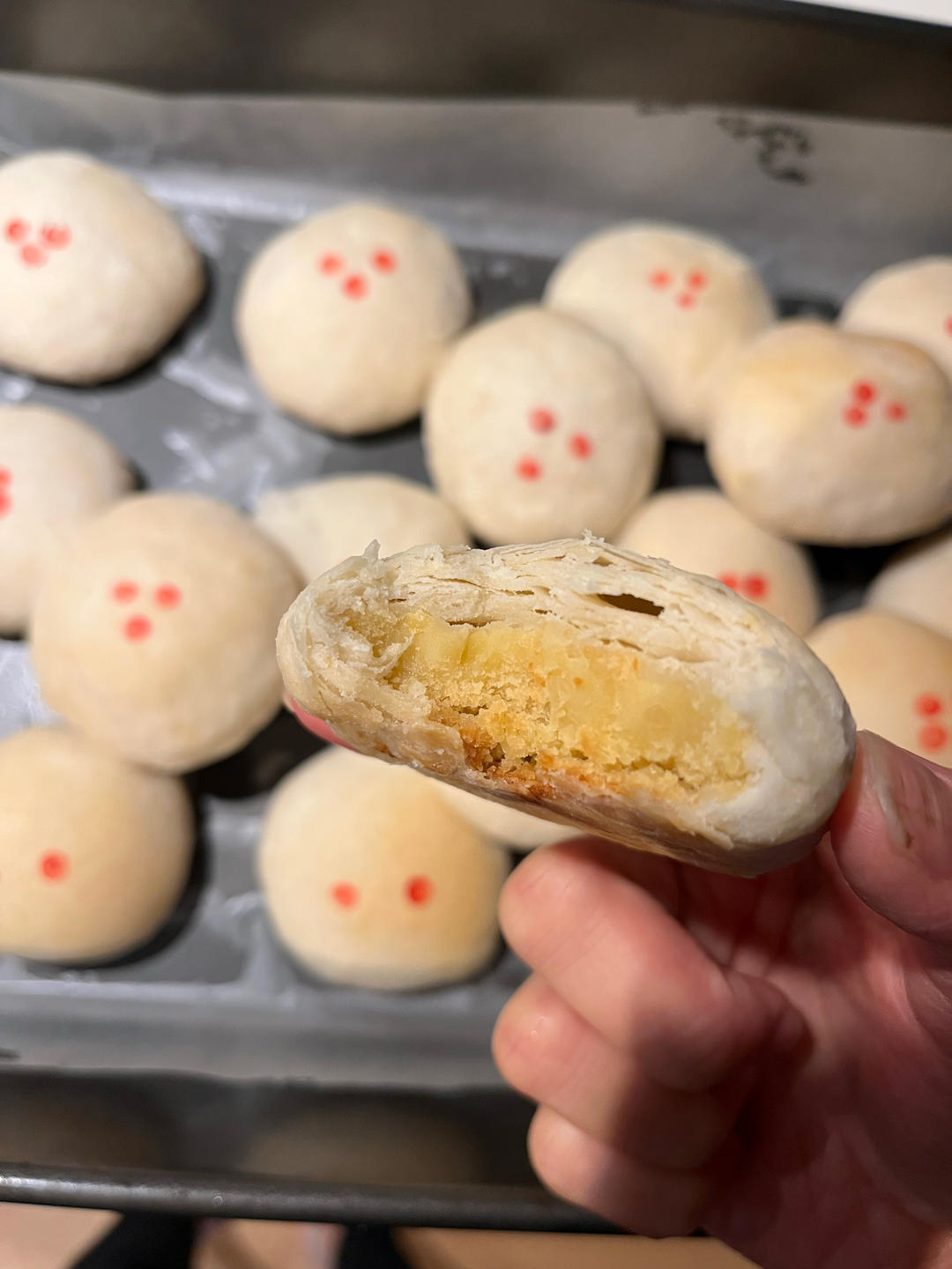 解锁老字号酥皮绿豆饼，一次就成功，我飘了!