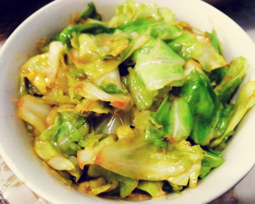 老饭骨版炝炒莲花白的做法