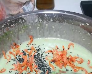 彩色煎饼之菠菜鸡蛋🥚虾米芝麻煎饼的做法 步骤4