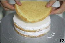 奶油水果装饰蛋糕的做法 步骤12