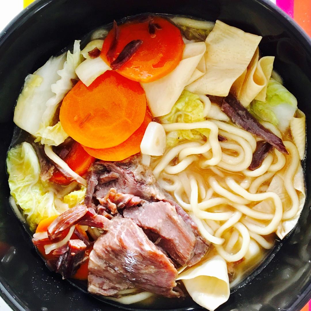 私家快手酱牛肉面