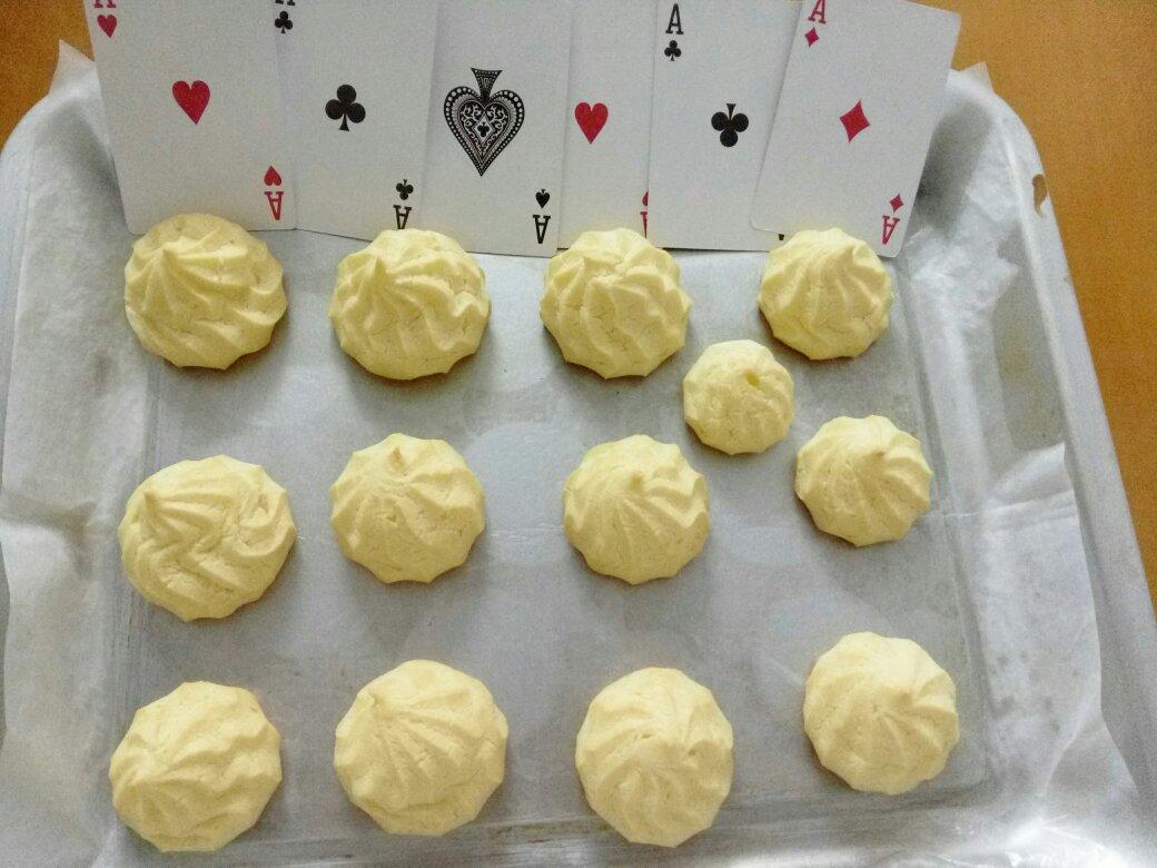 卡仕达泡芙|好吃的东西总是要难一点|知味人生|食单