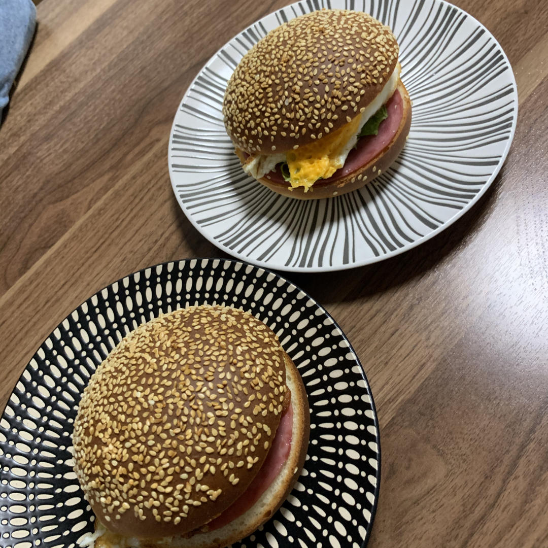 做了10000个汉堡胚后，我来教你最简单的做法