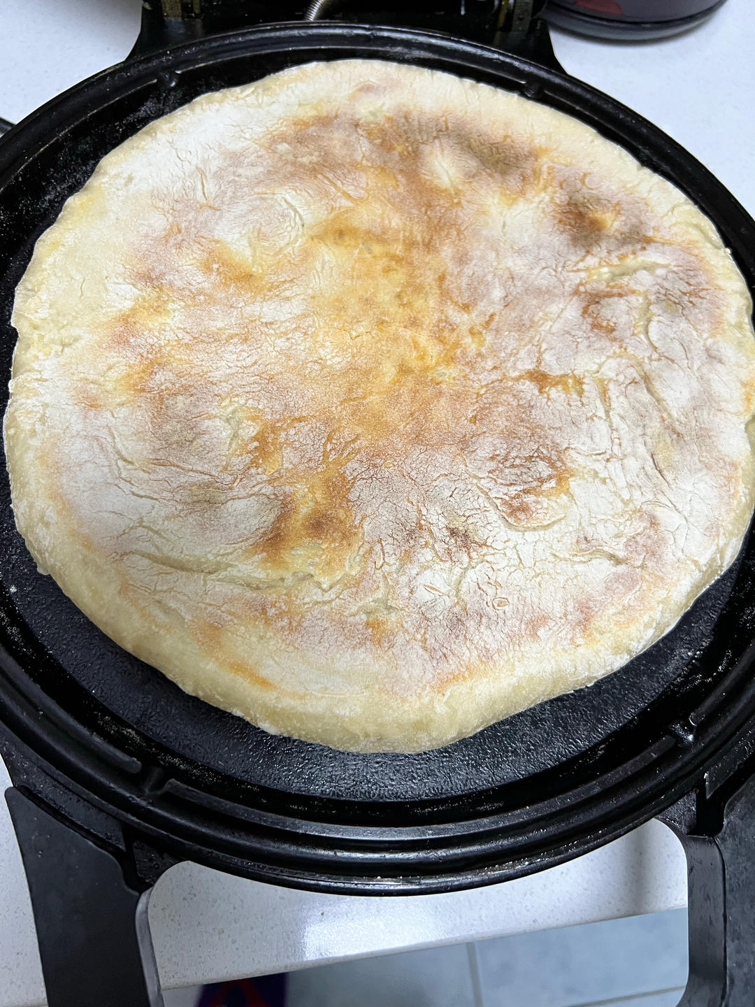 外表焦香、内里松软的发面饼