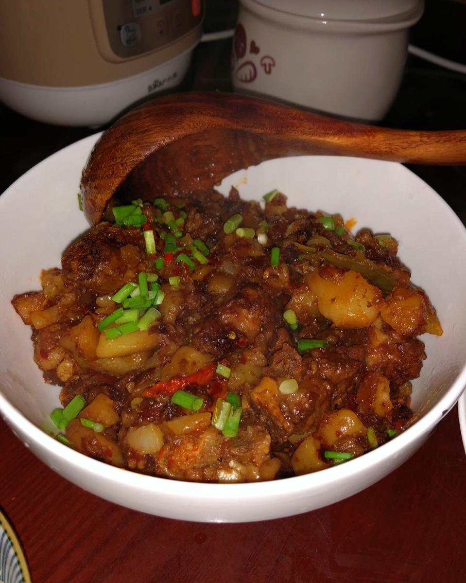 【电饭煲土豆焖排骨】