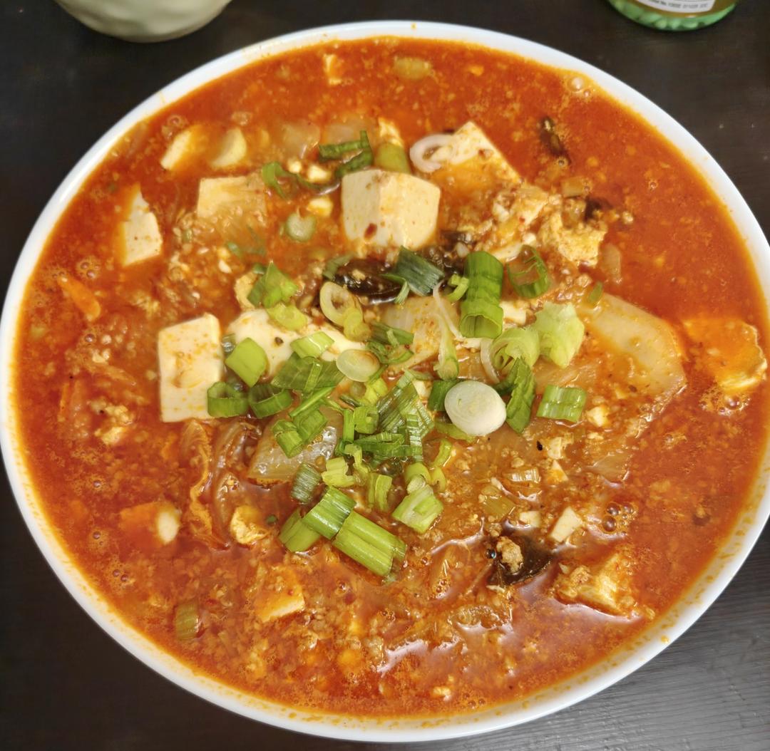 韩国大妈亲授— 韩式泡菜豆腐汤