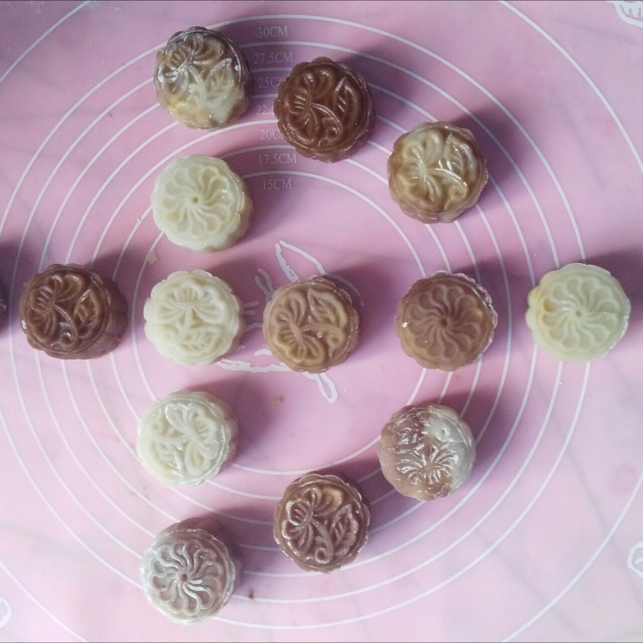 大理石冰皮月饼[栗蓉蜜豆]