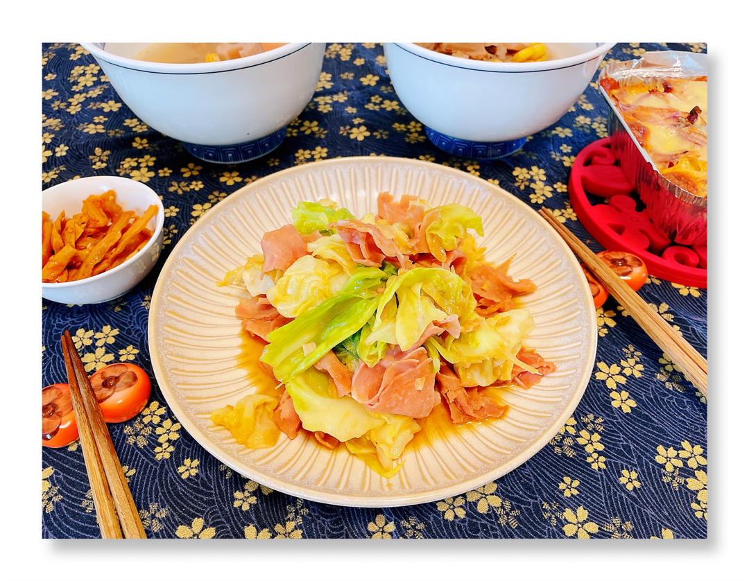 瑞利山和瑞丽安的食堂