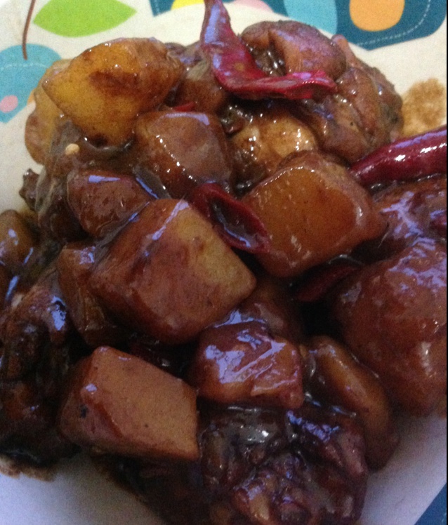 土豆炖鸡块