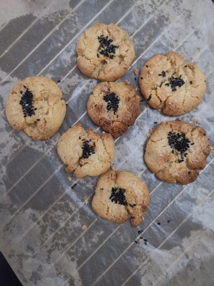 轻轻一按就碎掉的原味桃酥（不输猪油版）