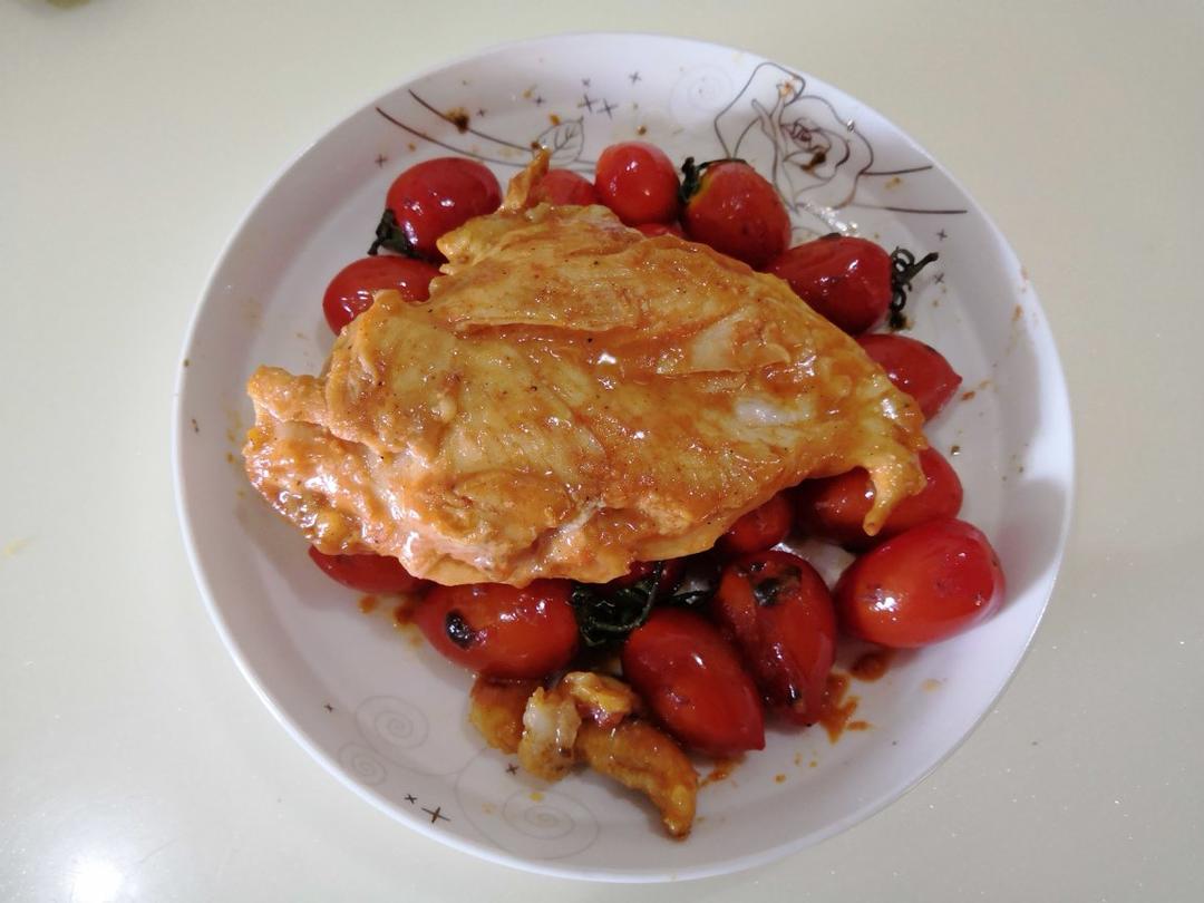 番茄蒜香烤鸡胸肉