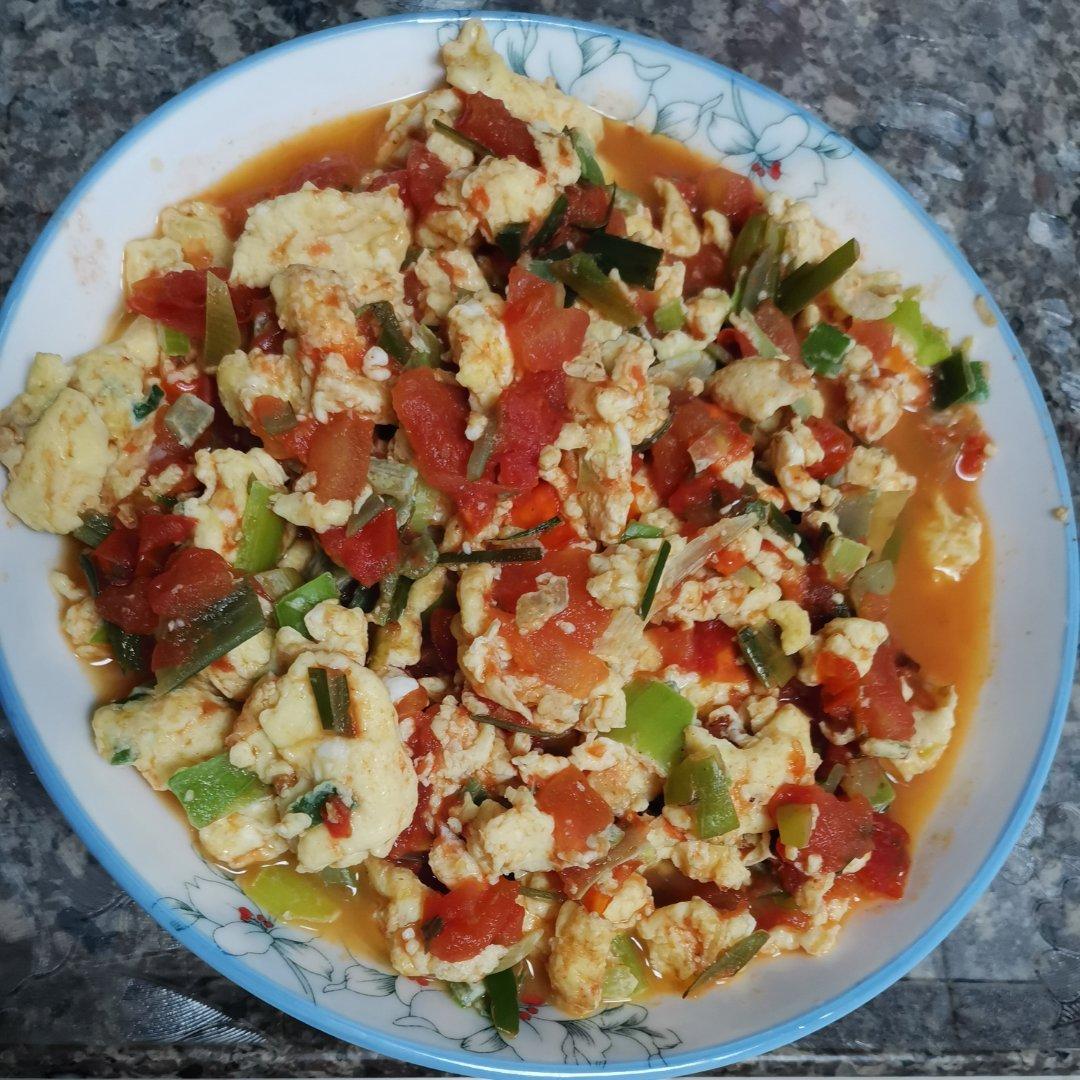 西红柿炒鸡蛋时，多加这一步，鸡蛋香嫩又入味