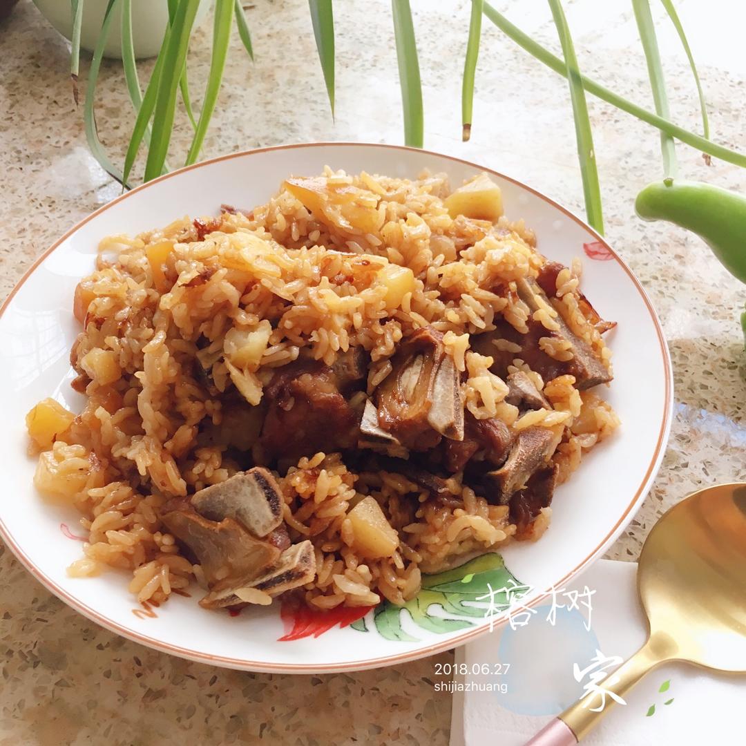 喷香排骨焖饭（爆好吃）