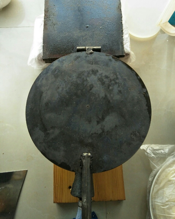 蛋卷锅（压饼锅）版无油春饼的做法 步骤2