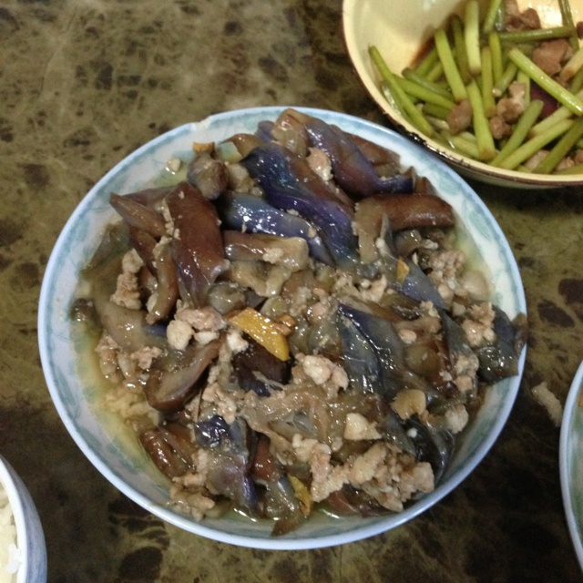 酱香肉末烧茄子