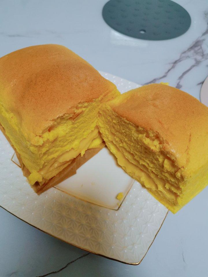 堪比柯基屁股
爆浆芝士🧀古早蛋糕