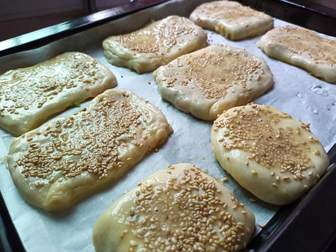 美善品版-葱香烧饼