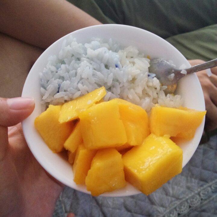 椰浆芒果糯米饭