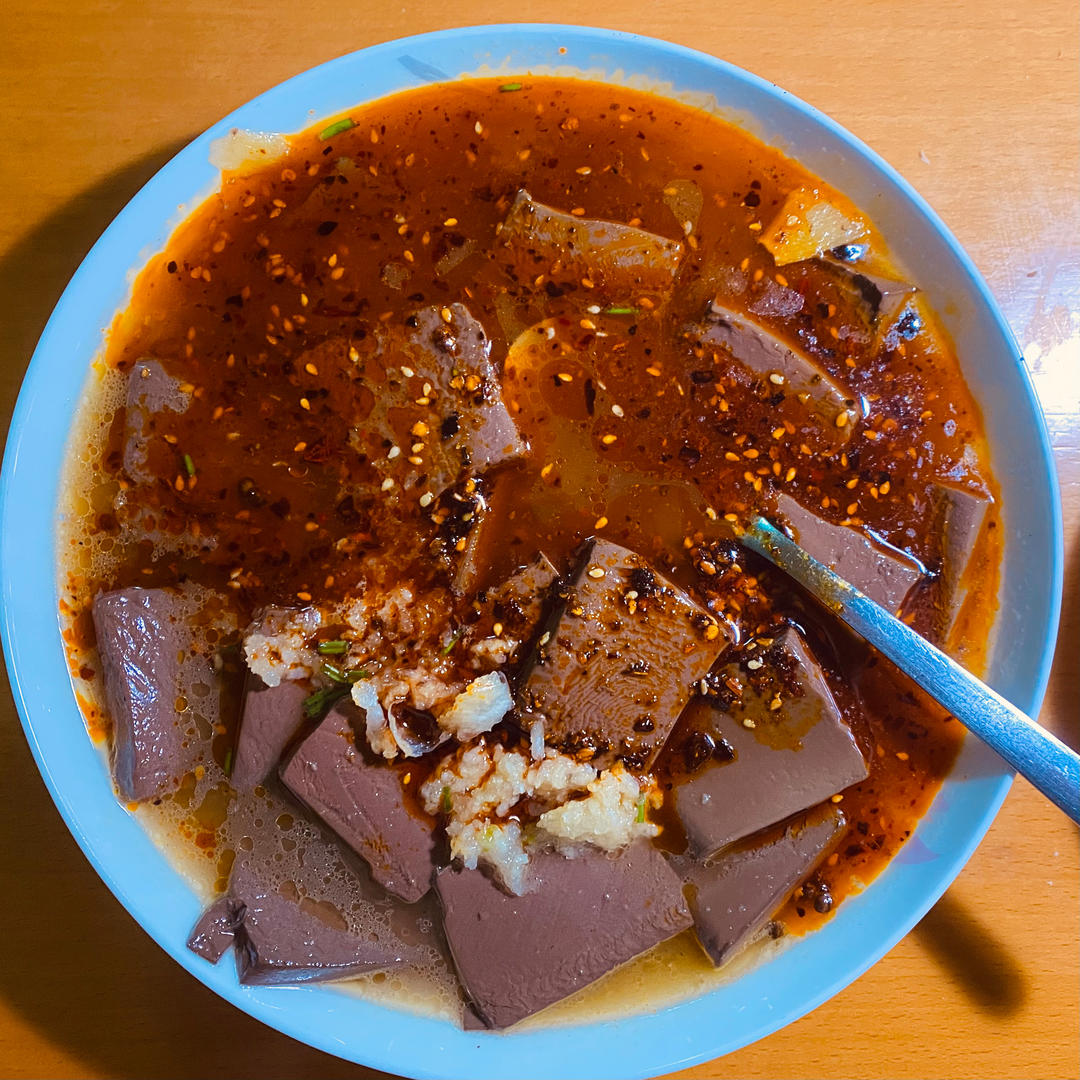 超级好吃的鸭血豆腐