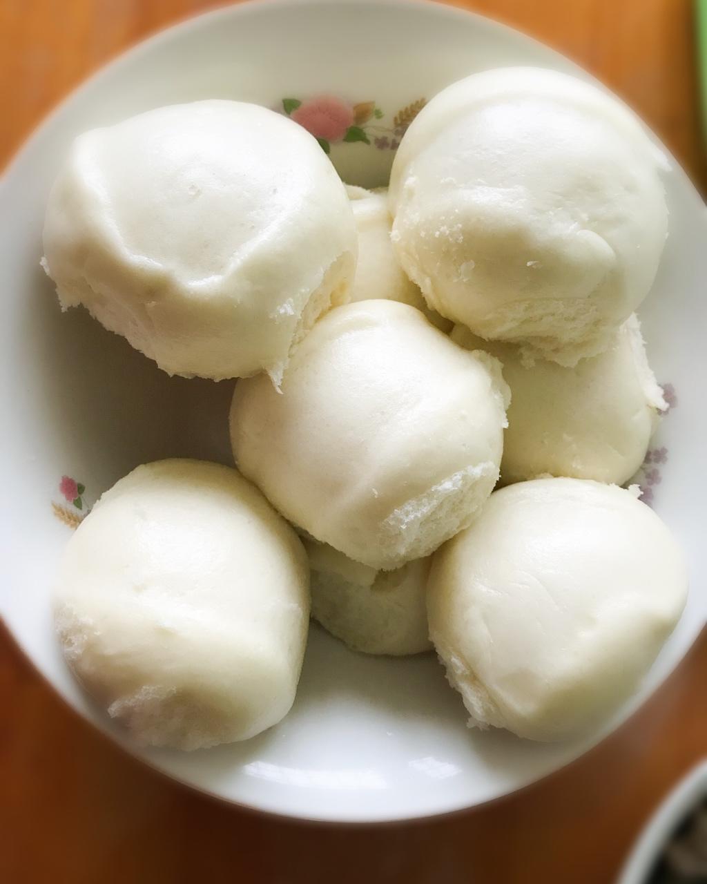 涅涅喵做的牛奶馒头