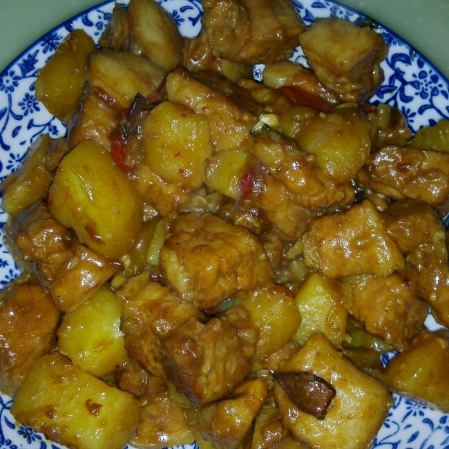 红烧肉炖土豆