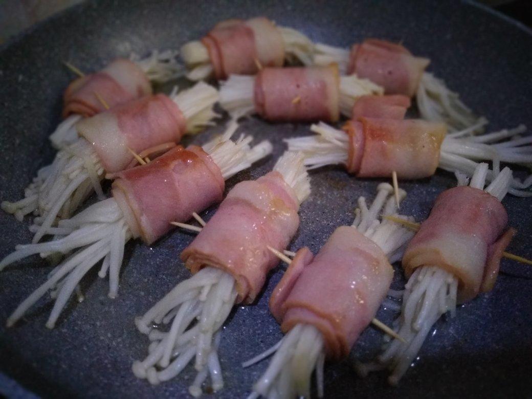 金针菇培根卷